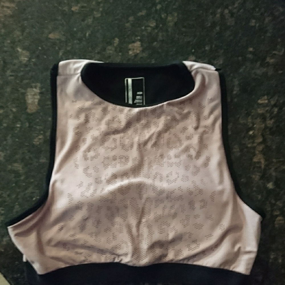Mondetta racer back support top